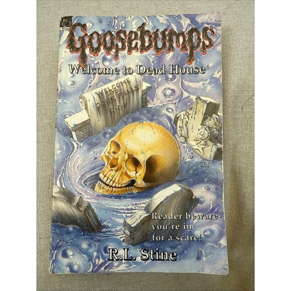 Goosebumps Welcome to Dead House By RL Stine - Picture 1 of 6